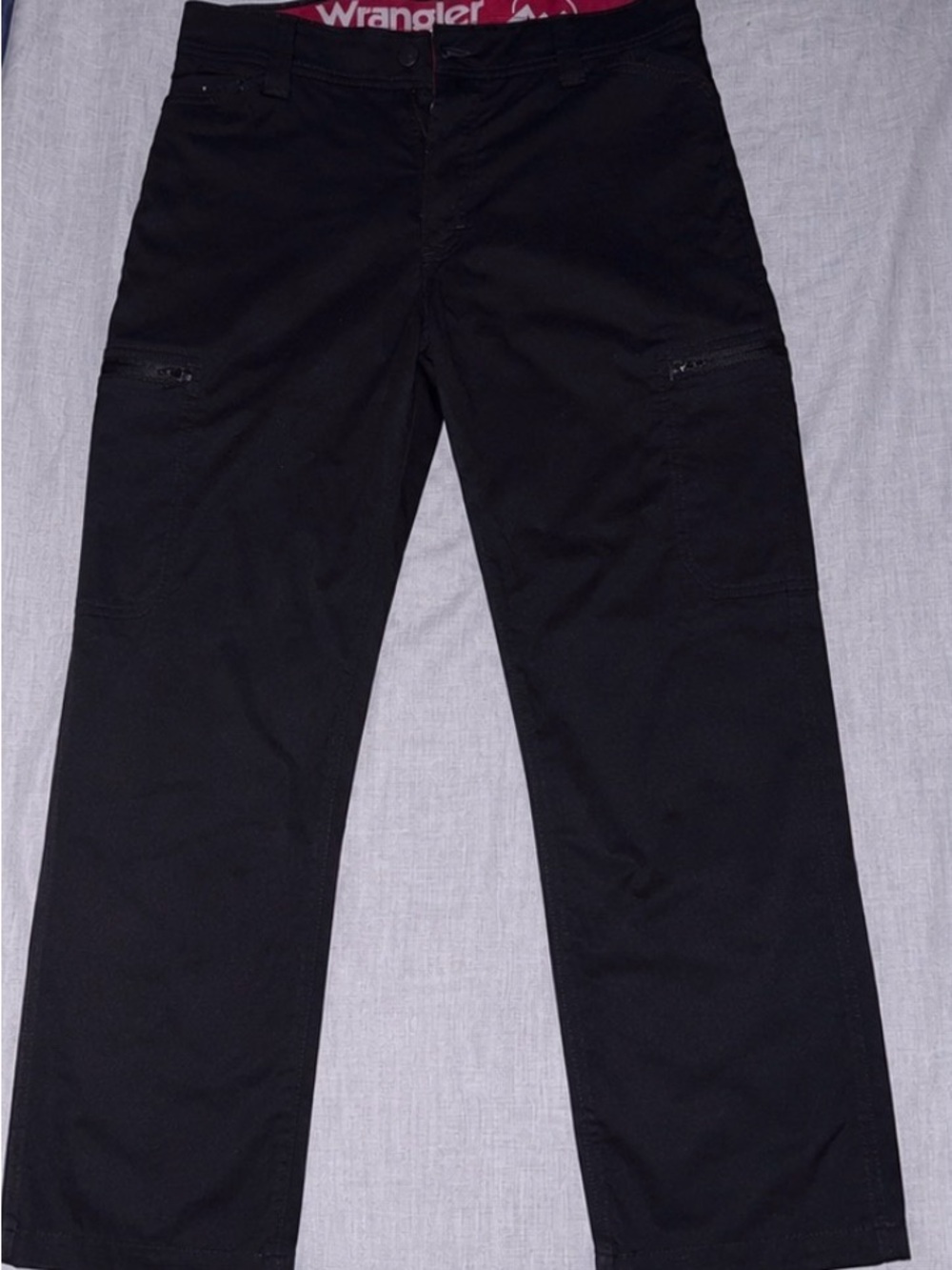 Wrangler Black Men's Cargo Pants with Zippered Pockets